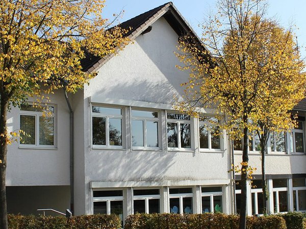 Gebäudeansicht Raphael-Grundschule Eslohe